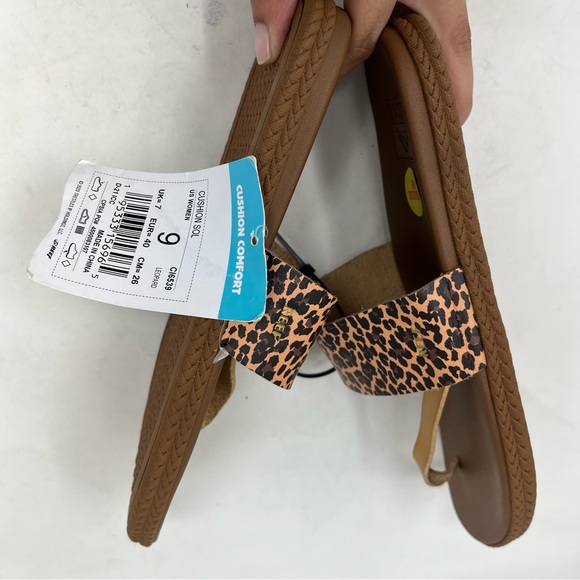 Reef Brown Cushion Sol Diagonal T Strap Flip Flop Sandals Size 9 NWT Leopard - Picture 5 of 7